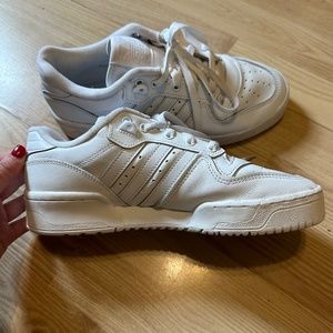 White Adidas Sneakers ~ 8.5 Womens